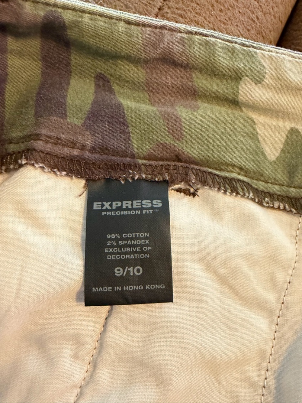 Vintage Express Women's Camo Cargo Pants with Pink Floral Embroidery Sz 9/10 - Picture 8 of 8